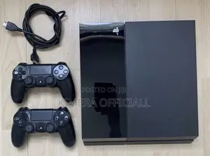 PS4 Standard With 12 Games, 2pads. No More 'Kikute' Situations.
