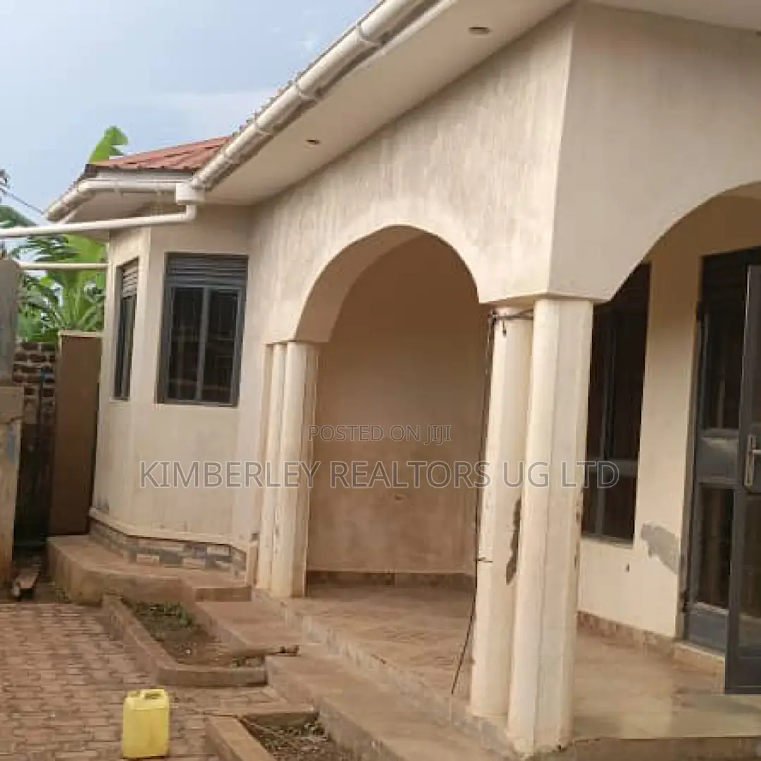3bdrm House in Division A for sale