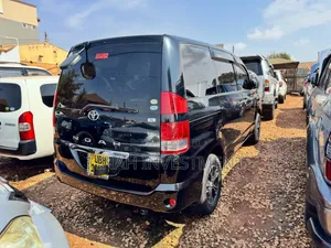 Toyota Noah 2006 Black