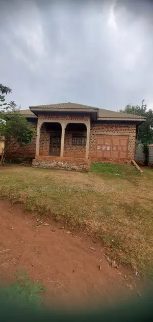 4bdrm House in Division A for sale