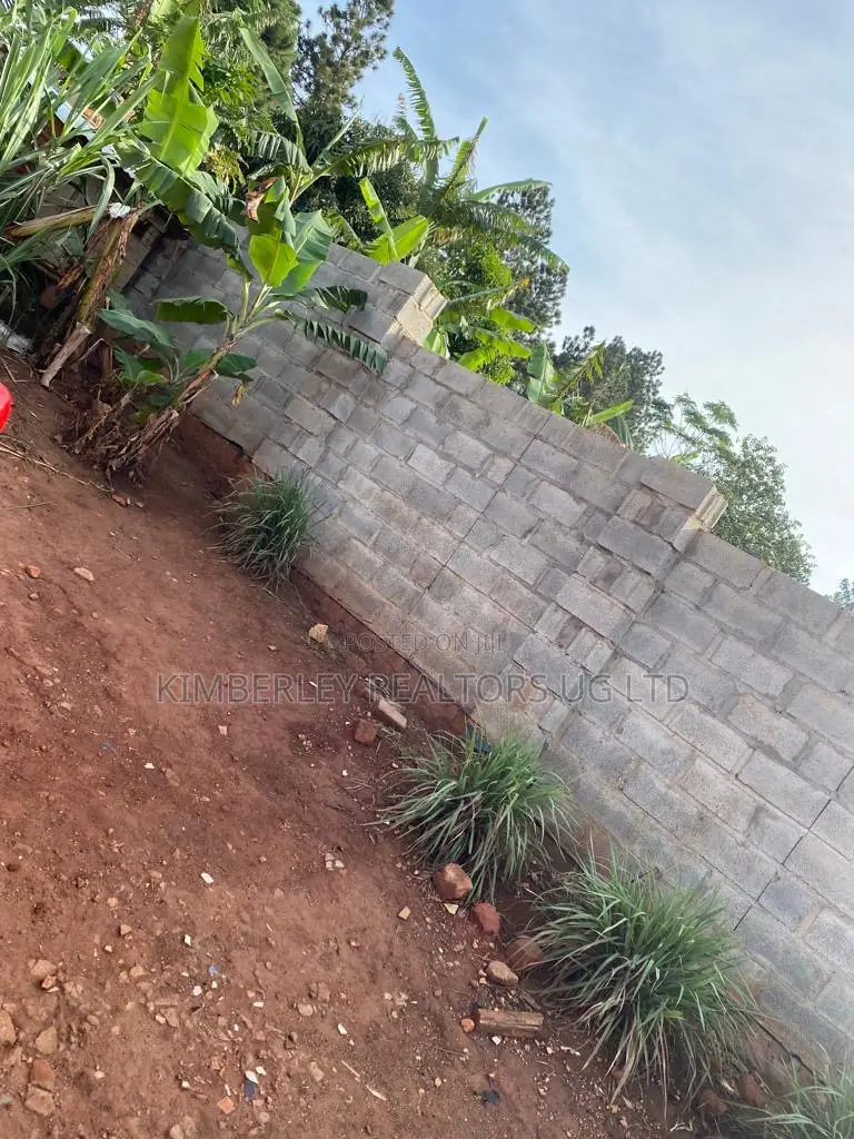 2bdrm House in Kira for sale