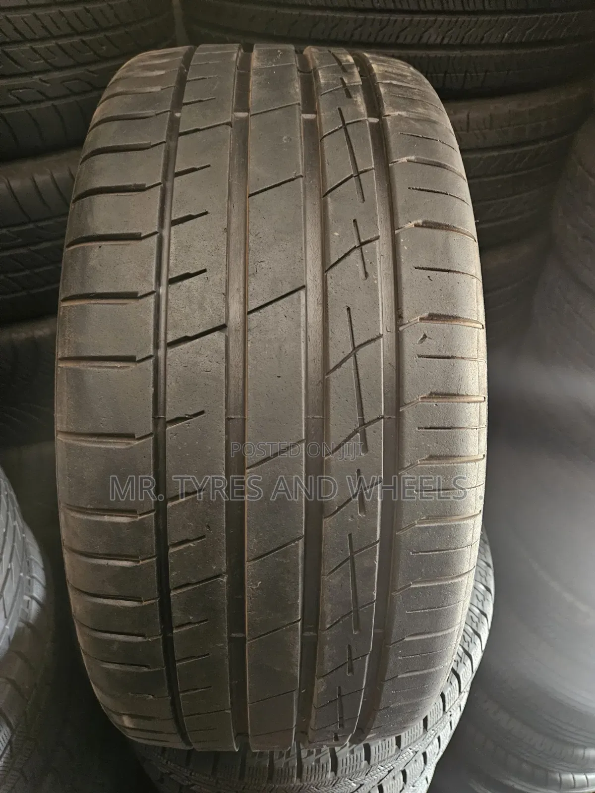 265 35R22 Used Bt Still Gd Tires Those Who Like Low Profile Order Now
