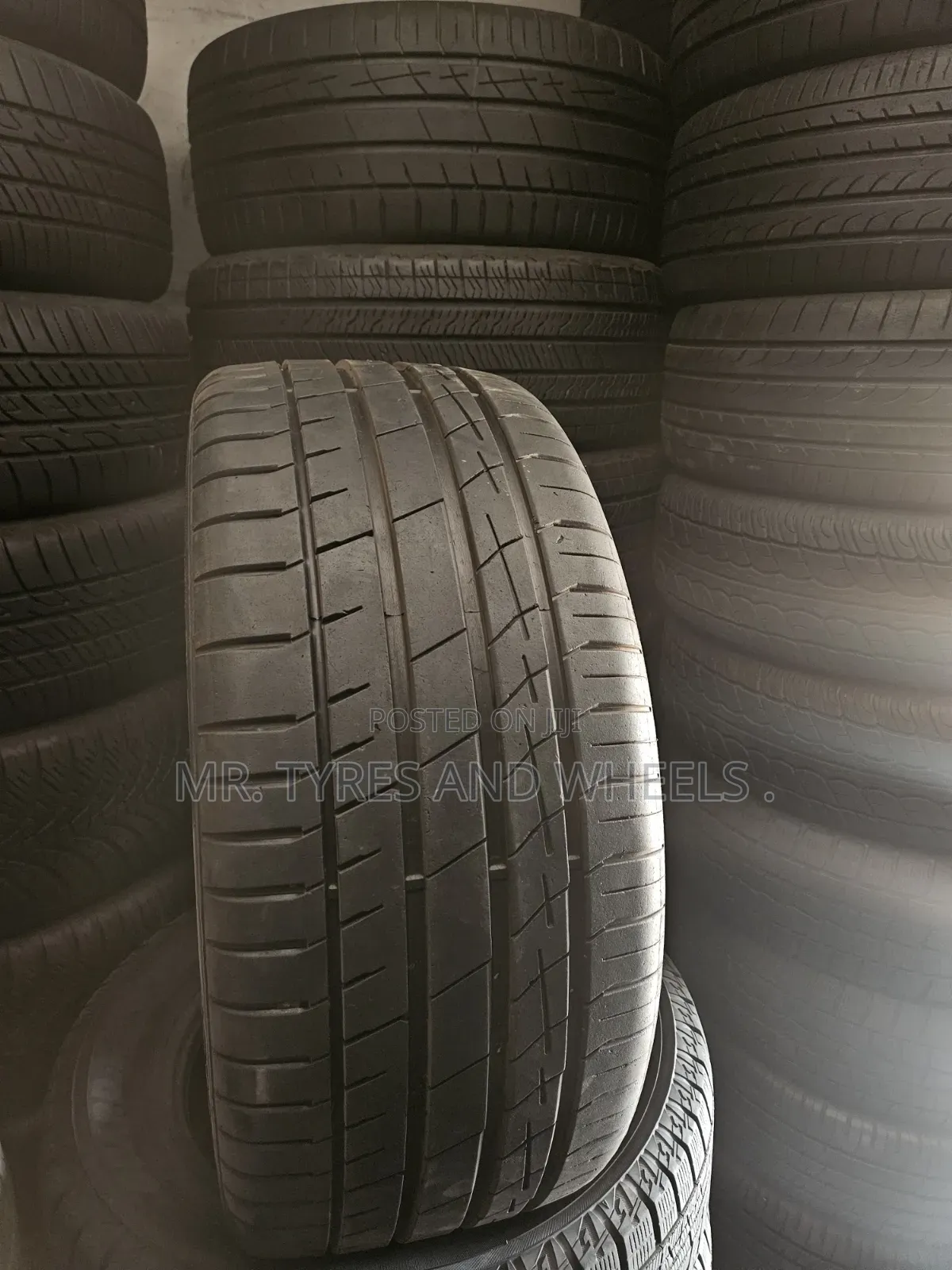 265 35R22 Used Bt Still Gd Tires Those Who Like Low Profile Order Now