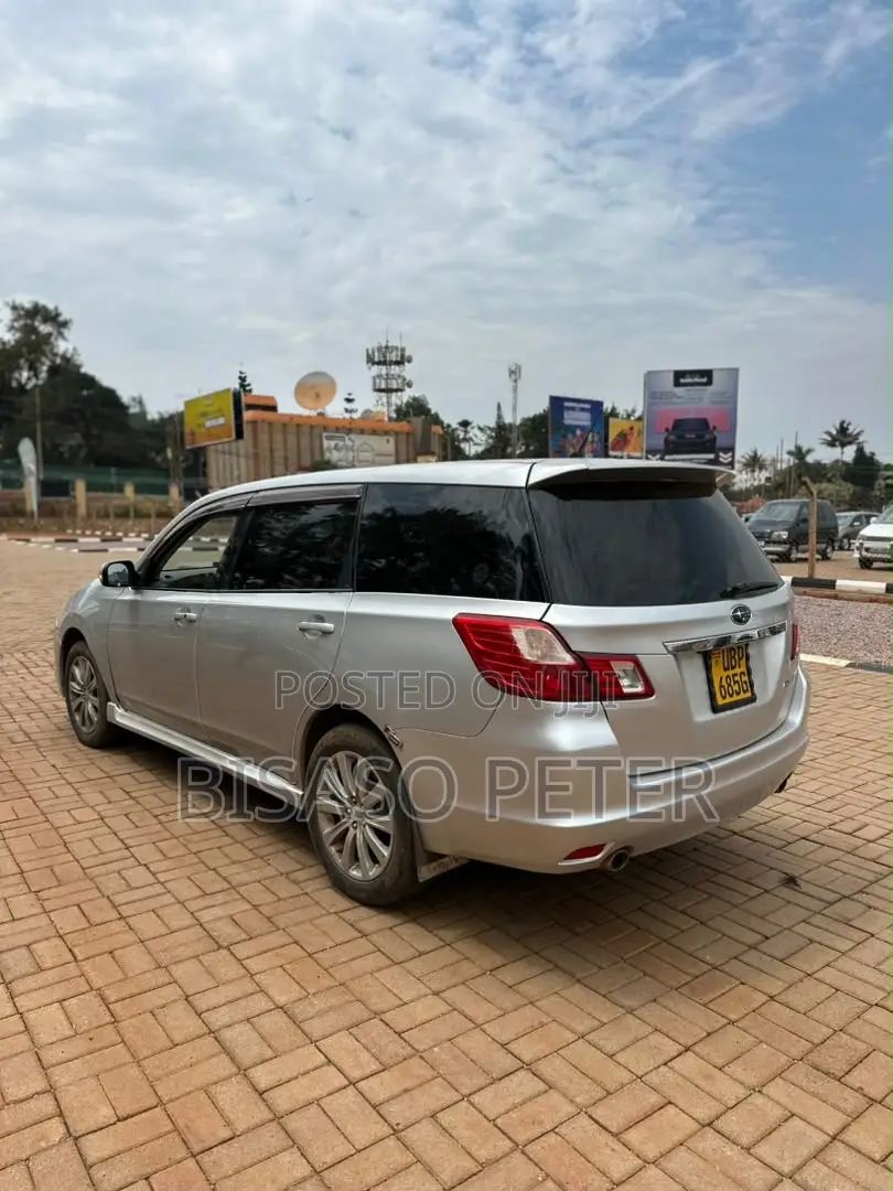 Subaru Exiga 2008 Silver