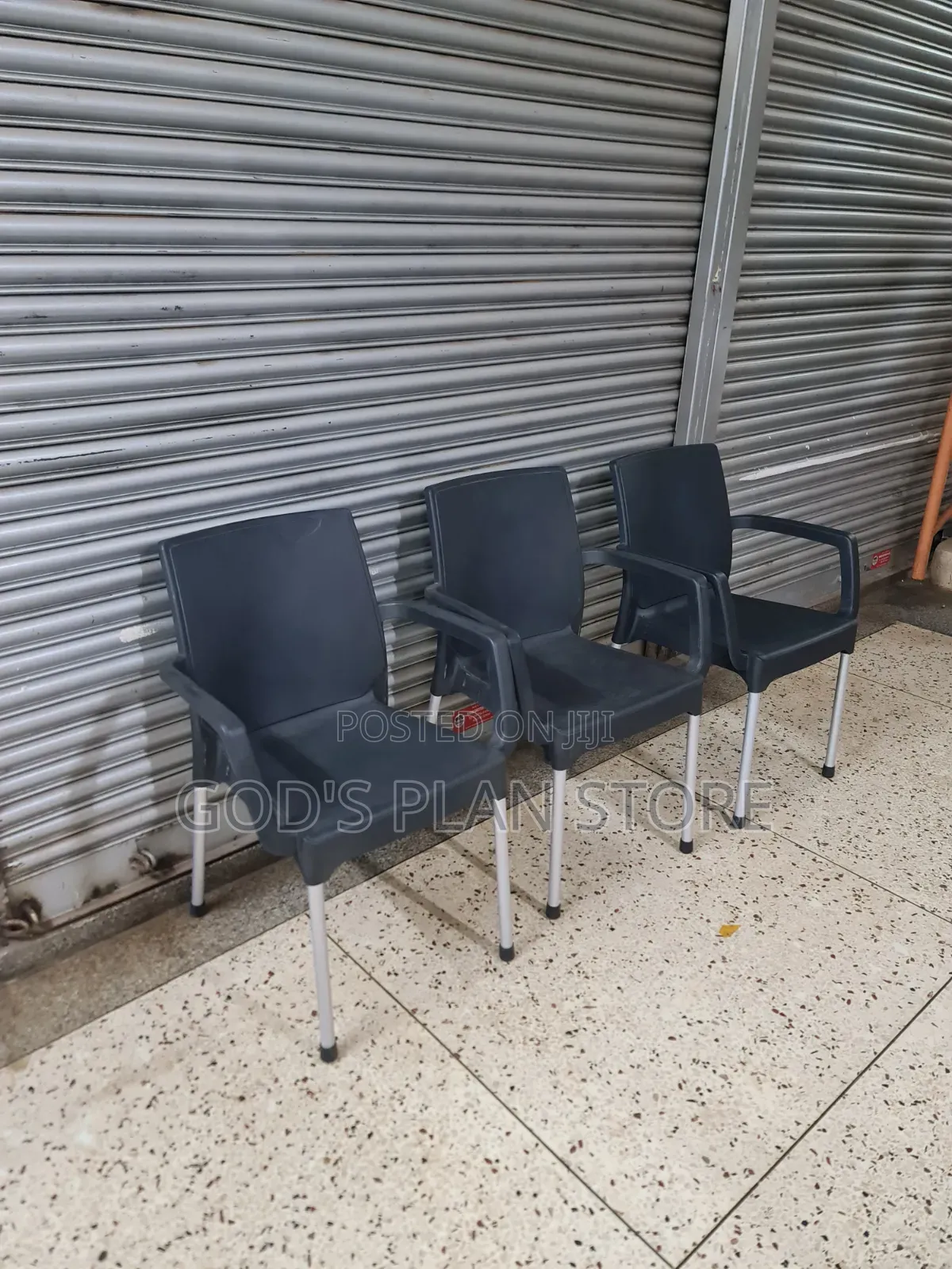 Branded Diva Plastic Chairs Plastic Chairs