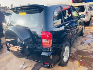 Toyota RAV4 1.8 2005 Black