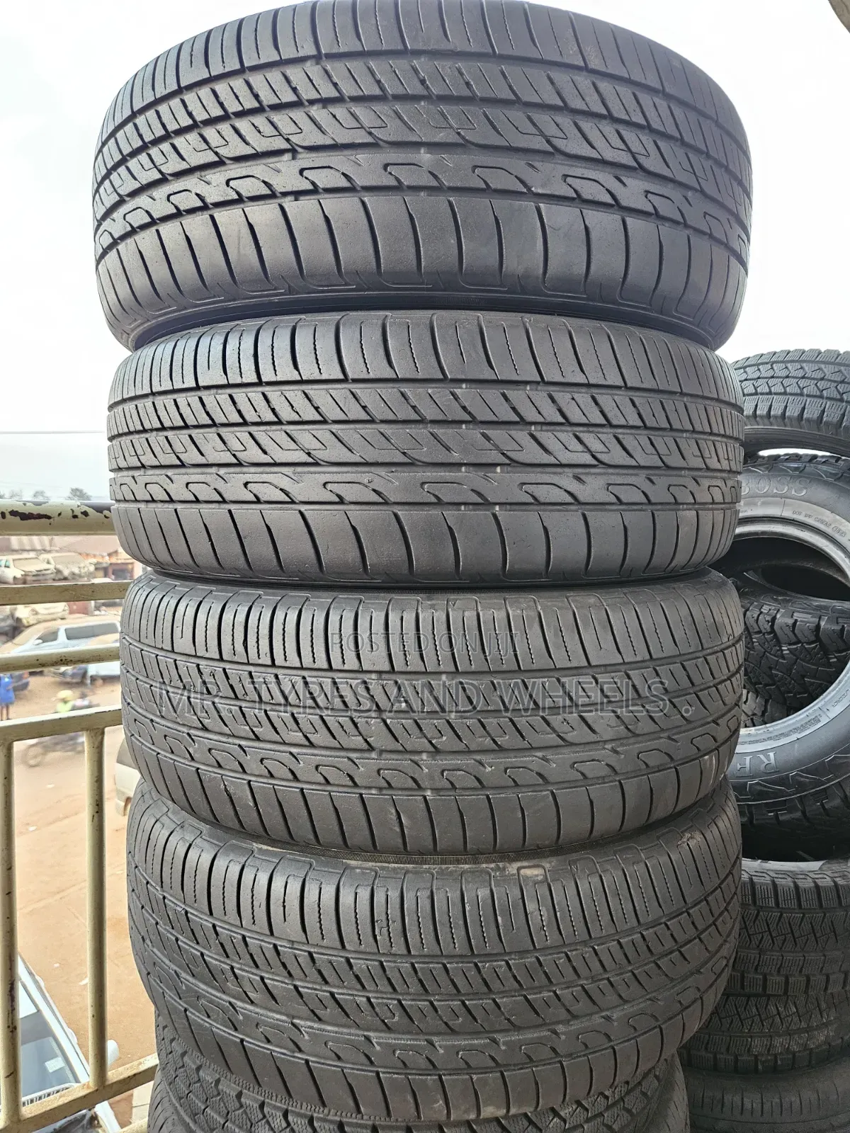 225 65 R17 in Type of Toyo and They Are 4 Pieces Order We Deliver.