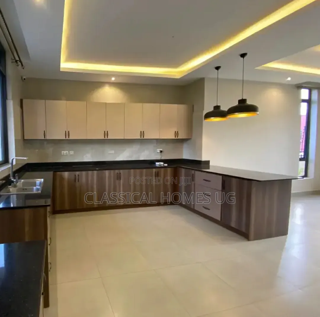 4bdrm Duplex in Muyenga, Central Division for rent