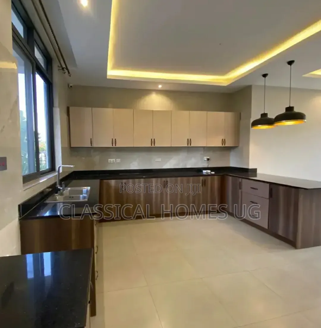 4bdrm Duplex in Muyenga, Central Division for rent