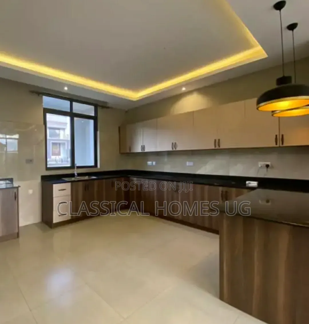 4bdrm Duplex in Muyenga, Central Division for rent