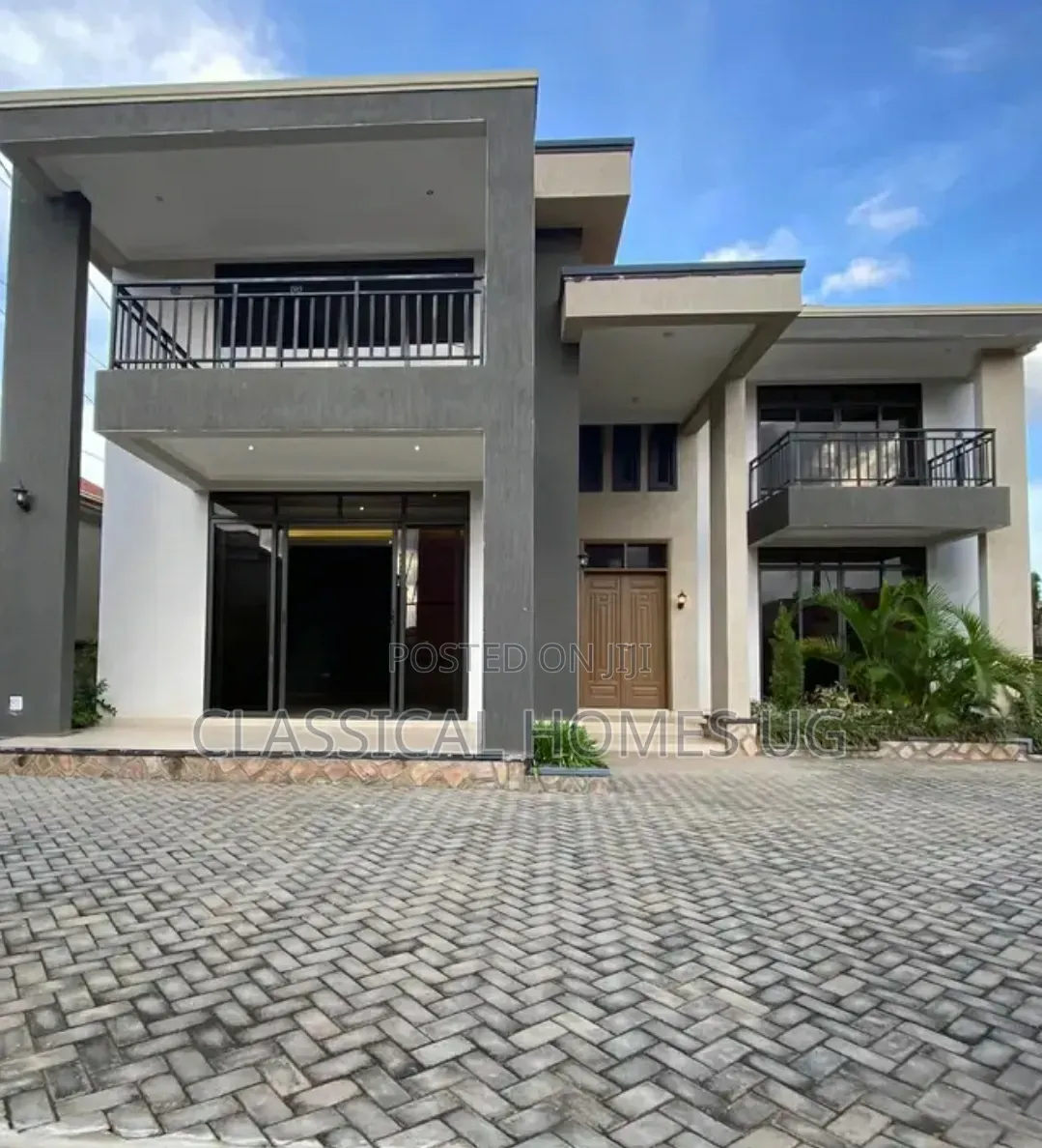 4bdrm Duplex in Muyenga, Central Division for rent