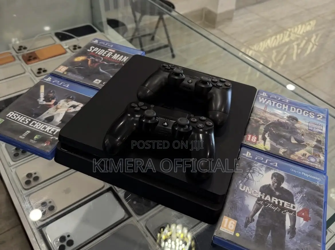 PS4 Slim With 12 Games, 2pads. A Gift for Your Lonely G.