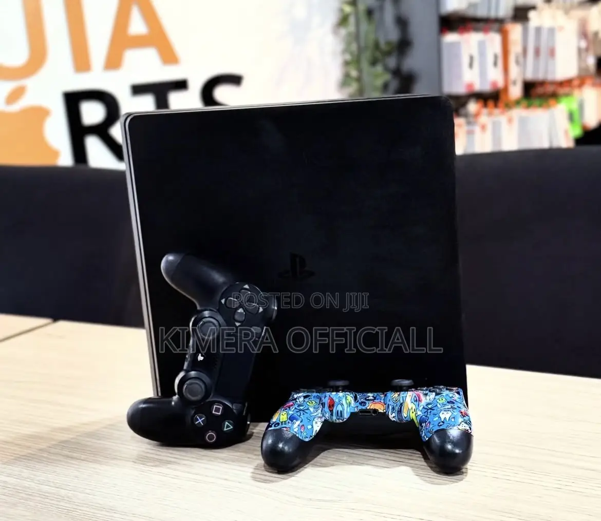 PS4 Slim With 12 Games, 2pads. The Way to Beat City Stress.