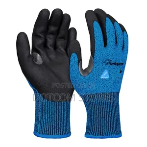 Pair of Ant Cut-Resistant Safety Work Gloves. T