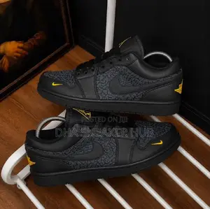 Air Jordan 1 Low Black
