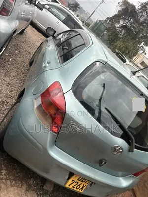 Toyota Vitz 2008 Blue
