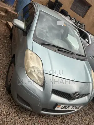 Toyota Vitz 2008 Blue