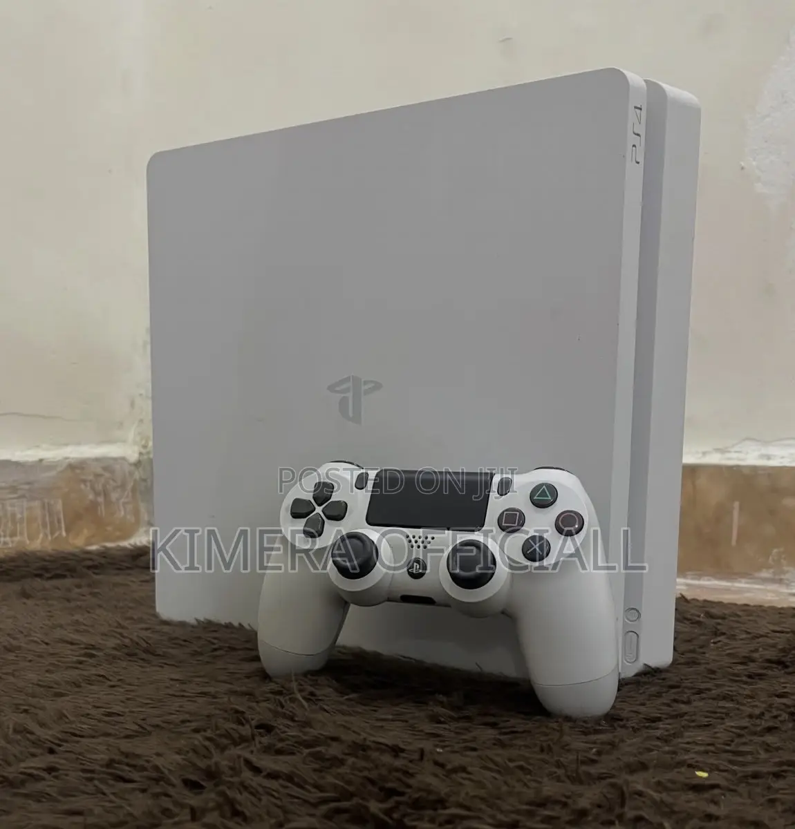 PS4 Slim With 12 Games, 2pads. Real Way to Be a Boss, G.