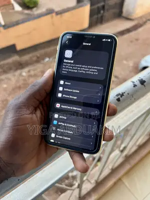 Apple iPhone 11 64 GB Yellow