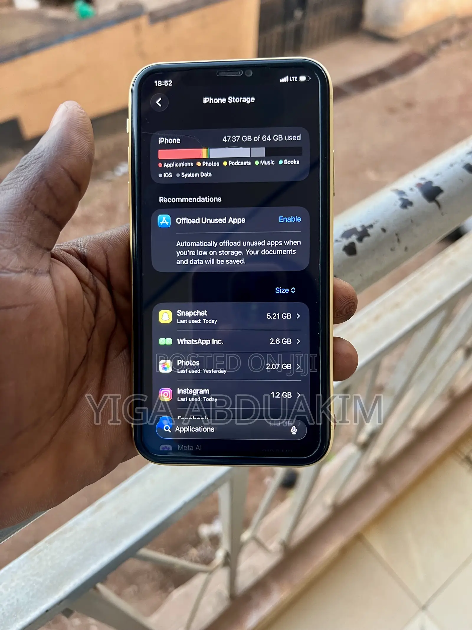 Apple iPhone 11 64 GB Yellow