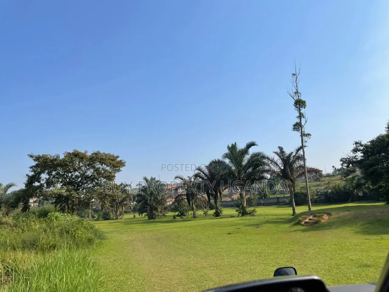 25 Decimals of Land in Akright Entebbe Titled Next to the Golfcourse