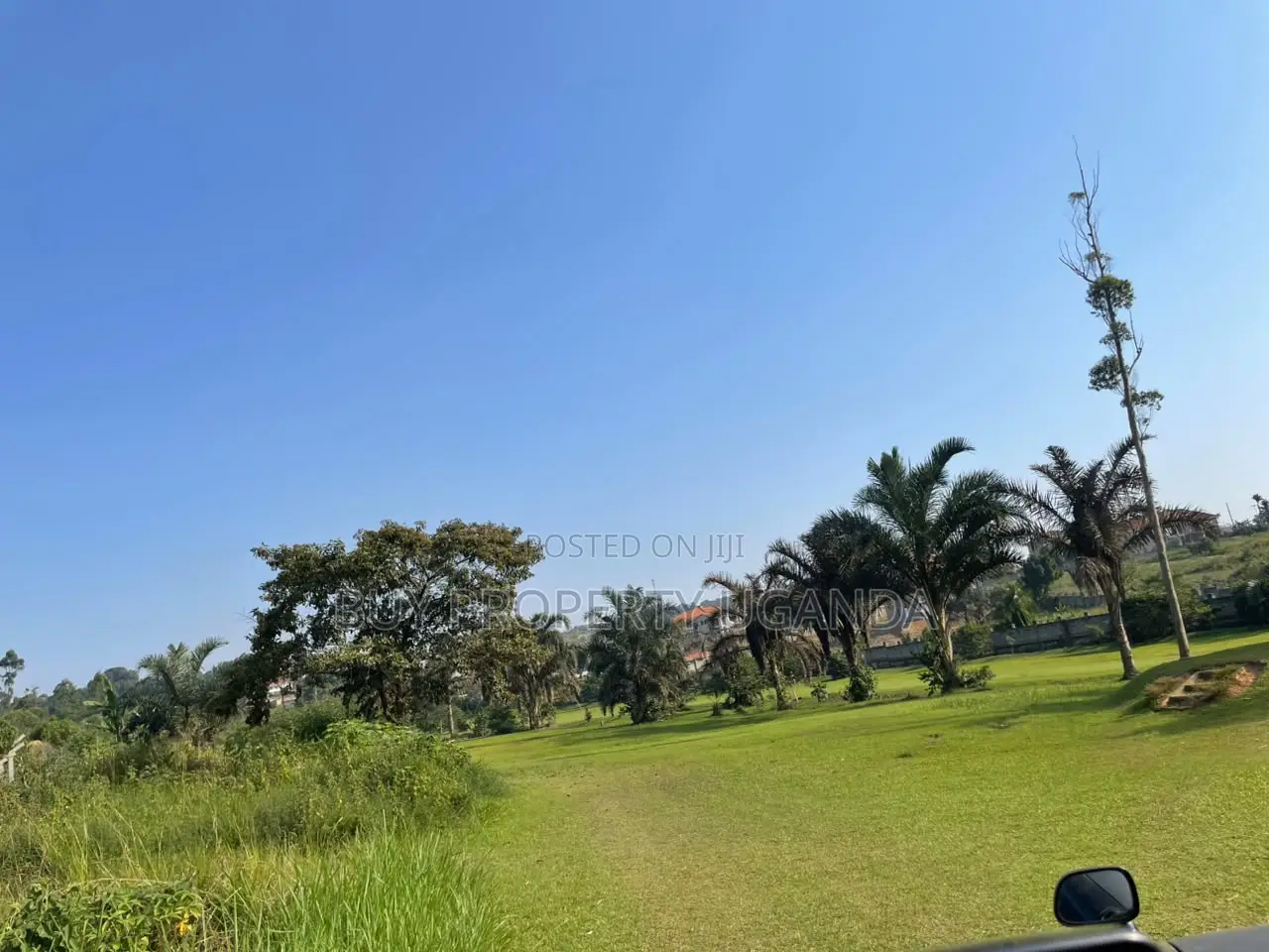 25 Decimals of Land in Akright Entebbe Titled Next to the Golfcourse