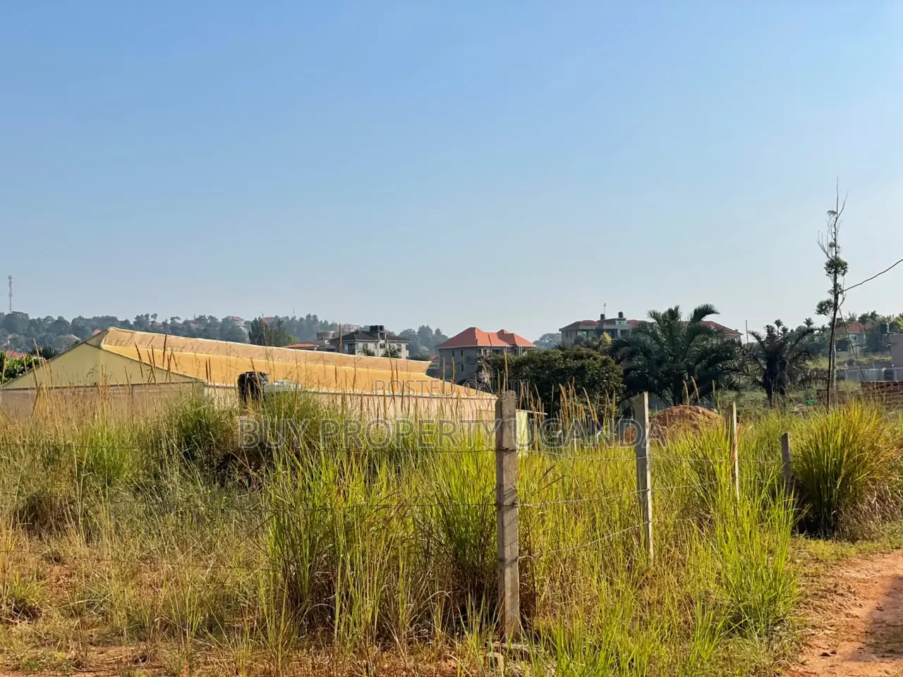 25 Decimals of Land in Akright Entebbe Titled Next to the Golfcourse