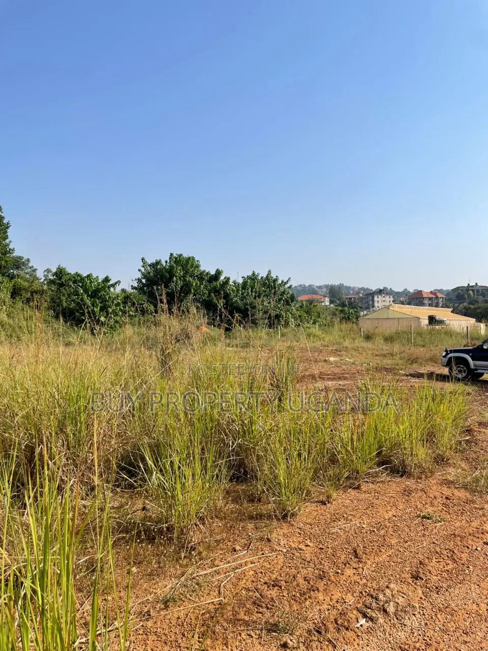 25 Decimals of Land in Akright Entebbe Titled Next to the Golfcourse