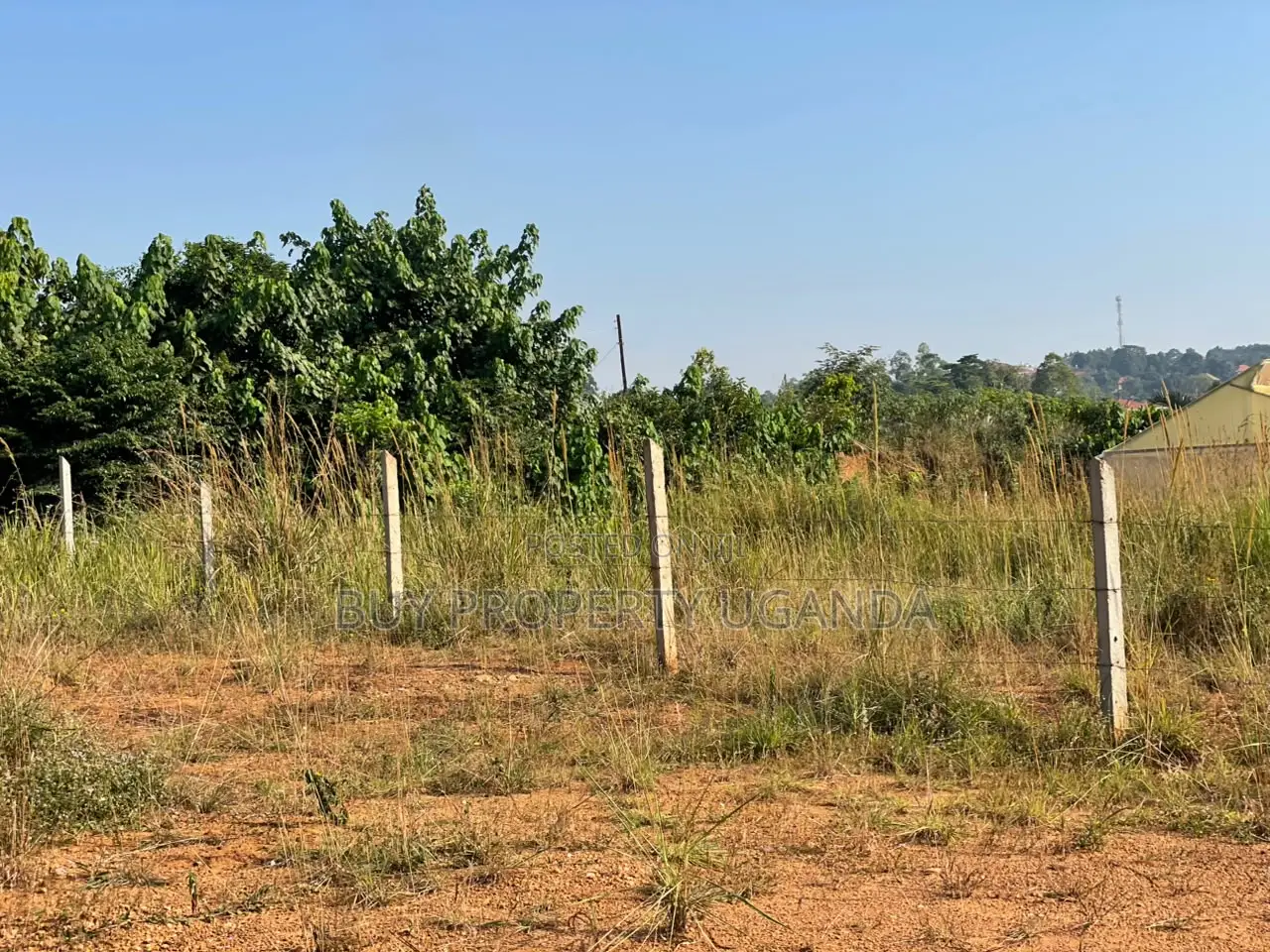 25 Decimals of Land in Akright Entebbe Titled Next to the Golfcourse