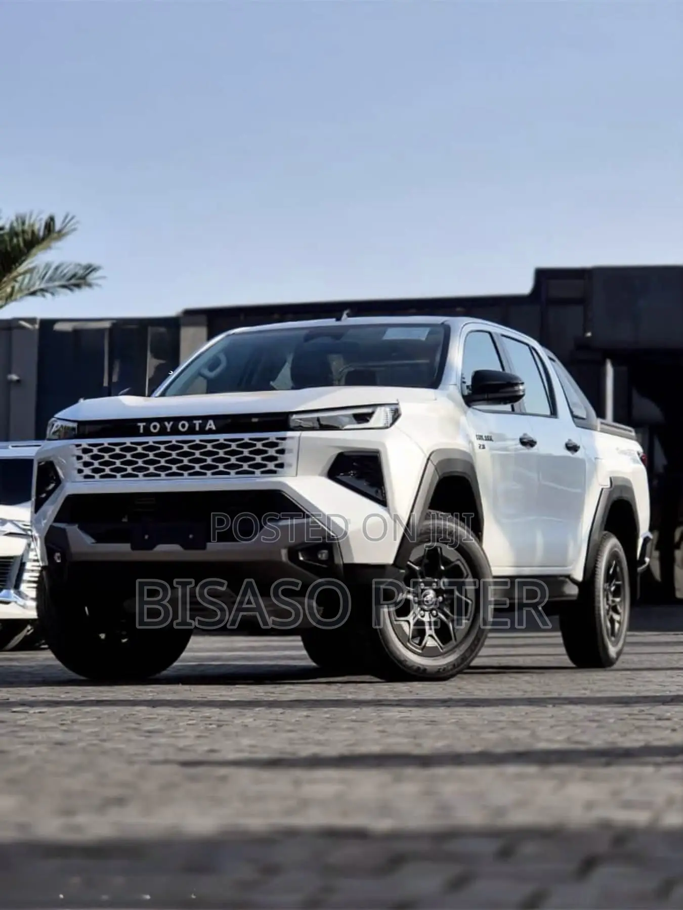 Toyota Hilux 2025 White