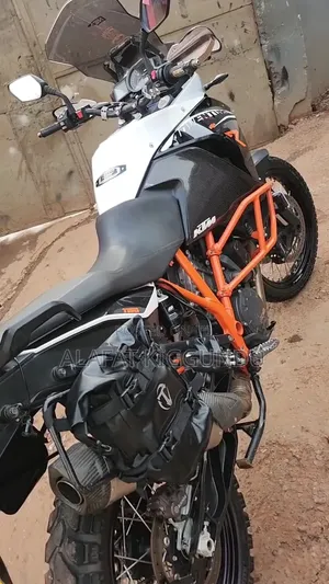 KTM 2017 Orange