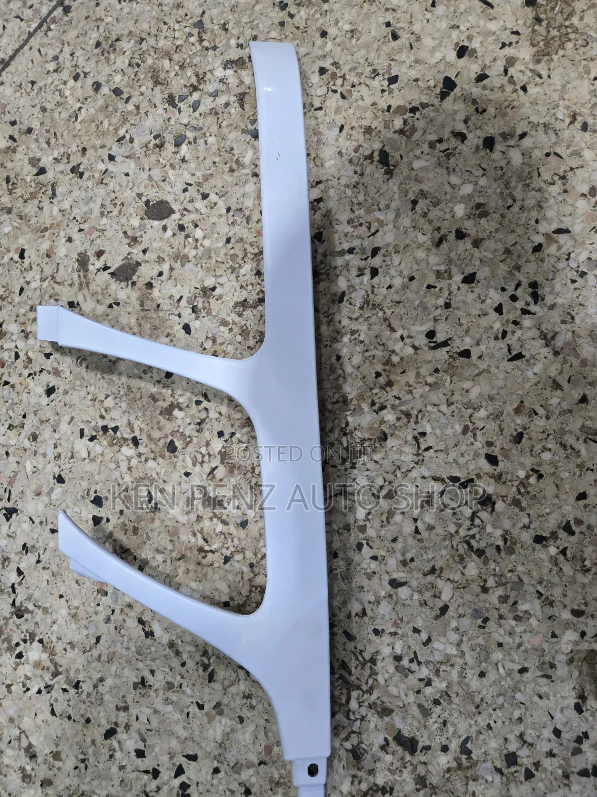 Lexus LX470 Front Bumper Headlight Trim Filler Pannel