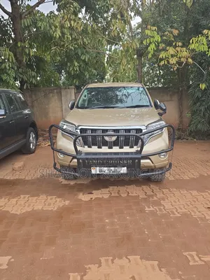 Toyota Land Cruiser Prado 3.0 TD 2012 Gold