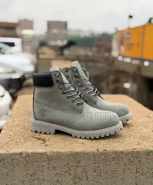 Rugged Build and Classic Style