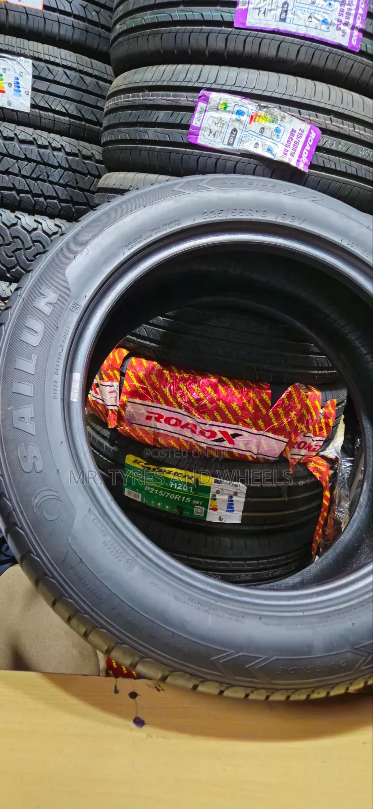 225 55 R18 Sailun Tires 4rm China but Very Original and Strong.