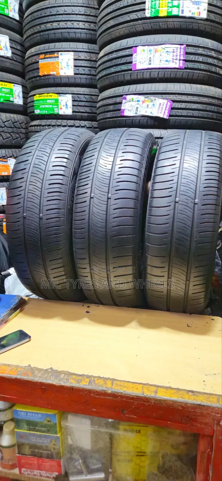 195 65 R15 Imported Tires 4rm Japan Came 4 Both Quality N Quantity.
