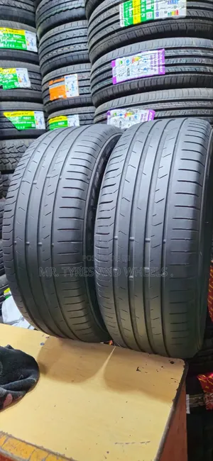 225 55 R17 Toyo. Tires That You Use Upto You Get Tired of Them.