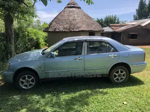 Toyota Progress 3.0 RWD 1999 Blue