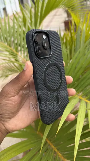 iPhone 16pro Max Cover