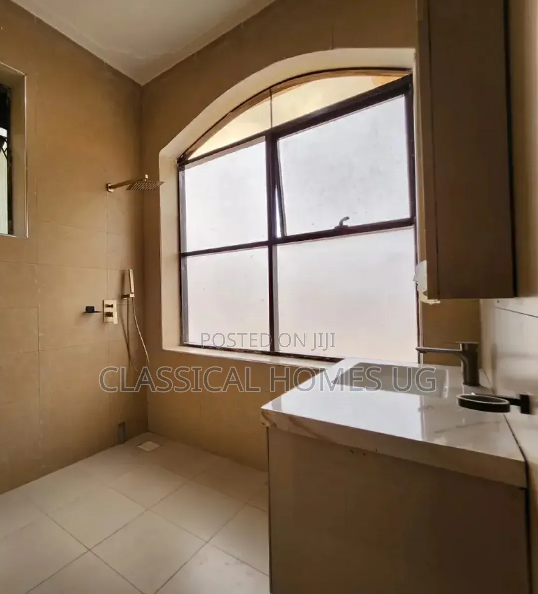 3bdrm Duplex in Munyonyo, Central Division for rent