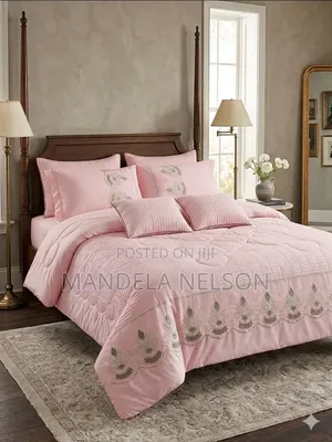 Quilted 8pcs Duvet Set