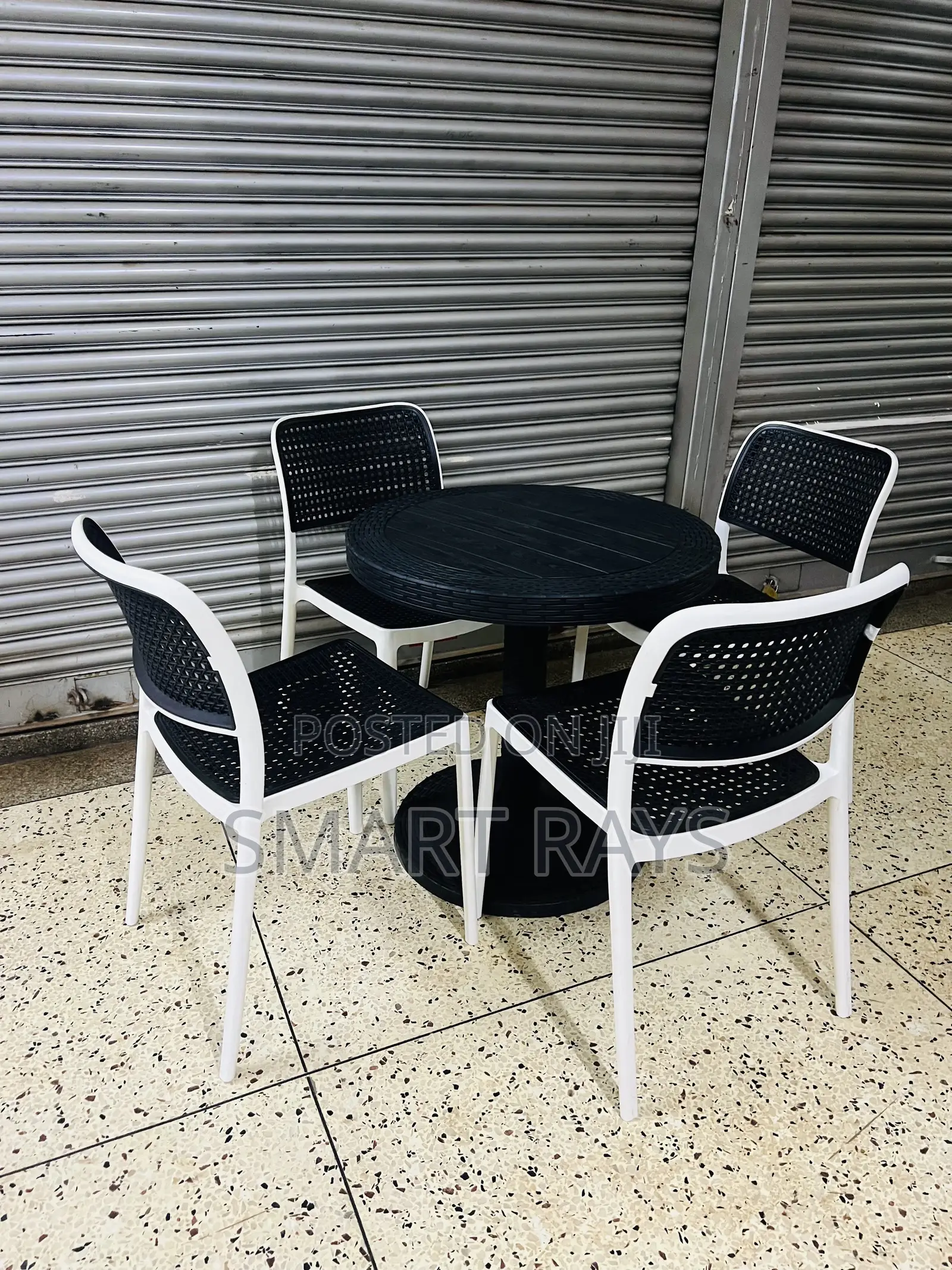 Multipurpose Plastic Tables Plastic Table and Chairs Set for Hotels