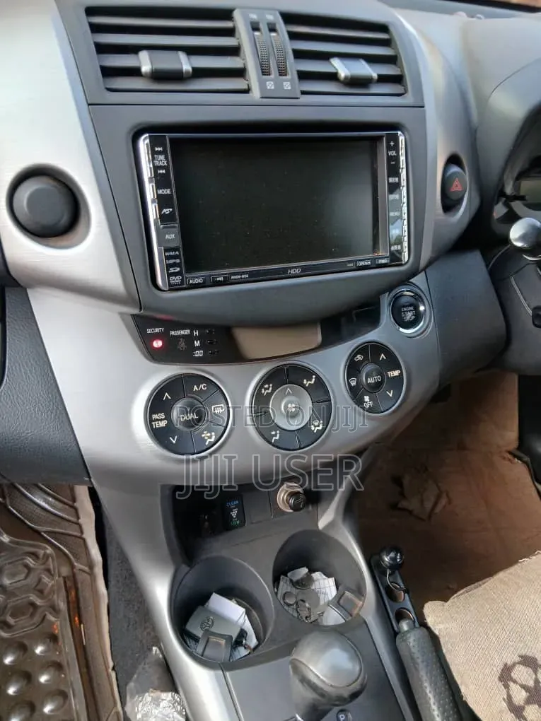 Toyota RAV4 2006 White
