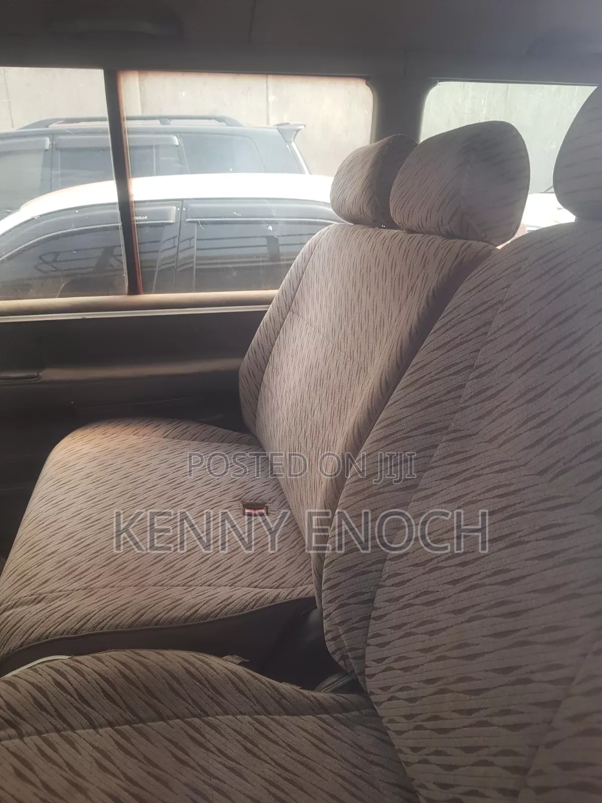Toyota HiAce 2002 Silver