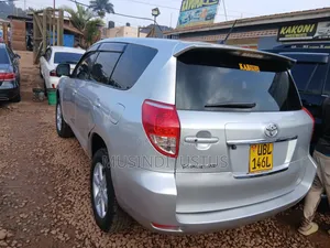 Toyota Vanguard 2009 Silver