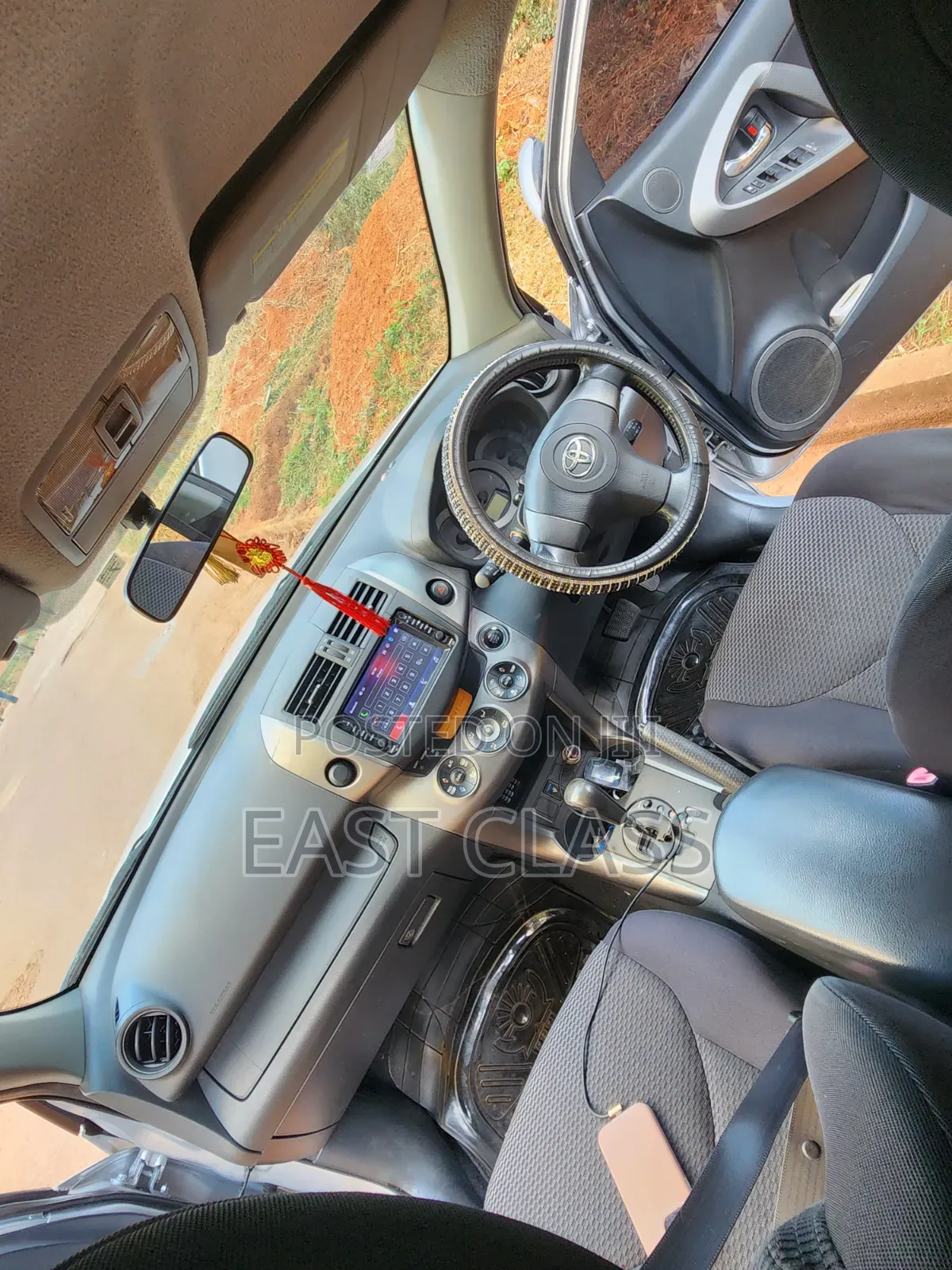 Toyota RAV4 2010 Silver