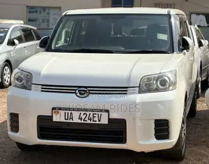 Toyota Corolla Rumion Hatchback 1.5 FWD 2007 White