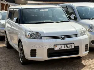 Toyota Corolla Rumion Hatchback 1.5 FWD 2007 White