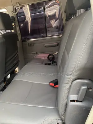 Toyota Land Cruiser 79 Series 2016 Black