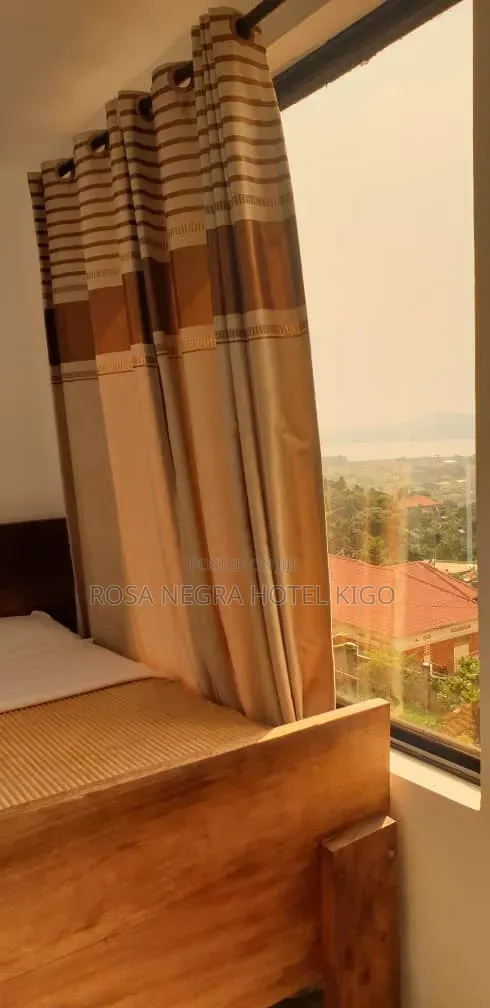 Rosa Negra Hotel : Affordable Hotel in Kigo Over Looking Lake Victoria